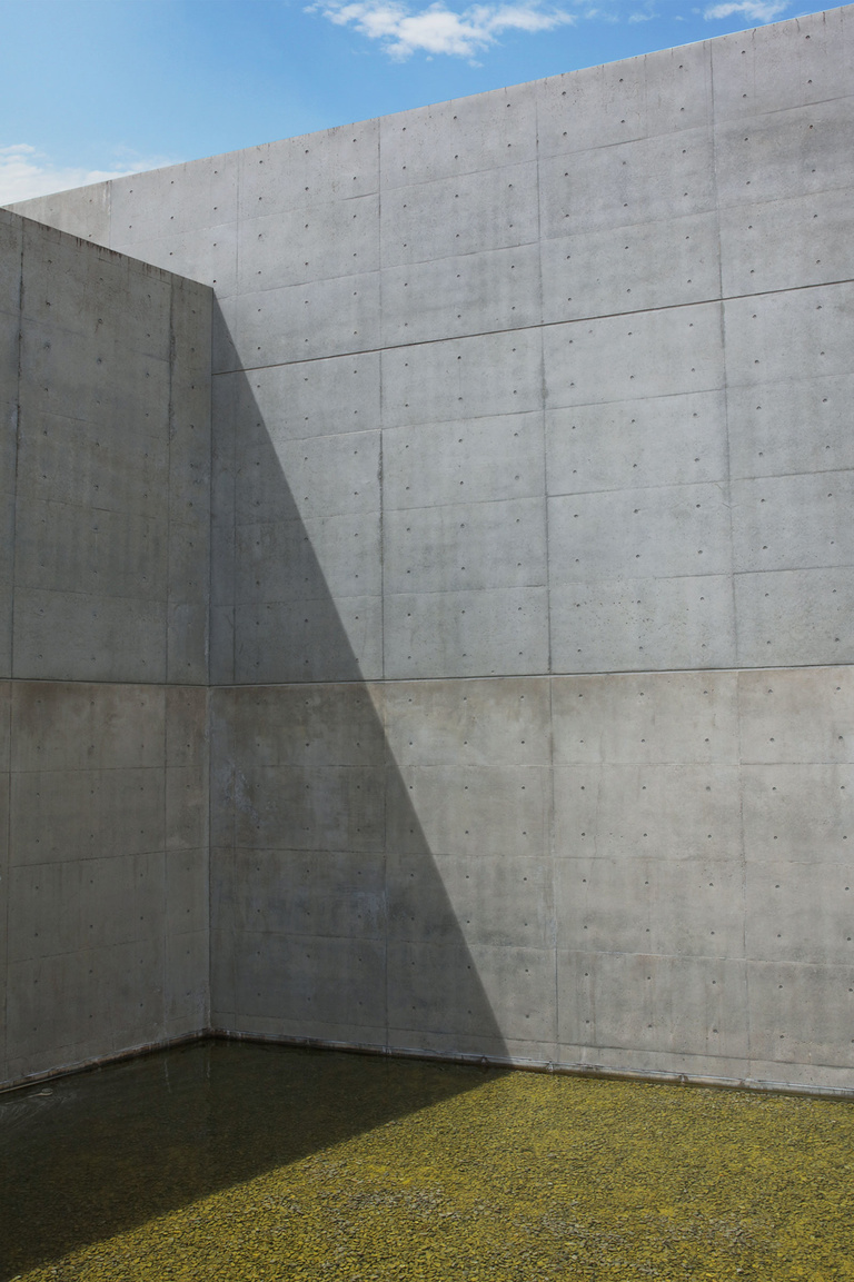 37.2 Paris - RobertoBadinJapan6.jpg