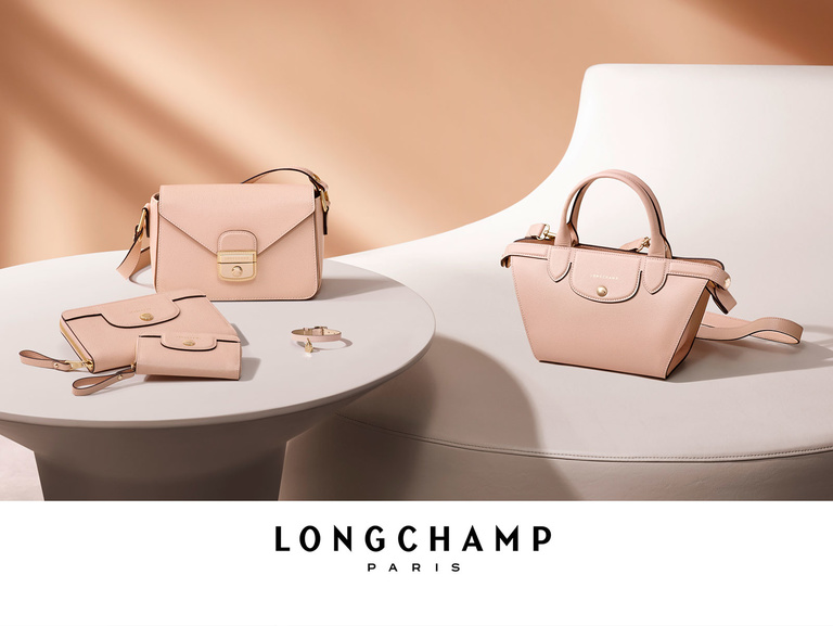 37.2 Paris - RobertoBadinLongchampSS17_1.jpg