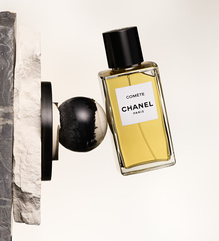 37.2 Paris - 030_CHANEL_COMETE_B_RVB.jpg