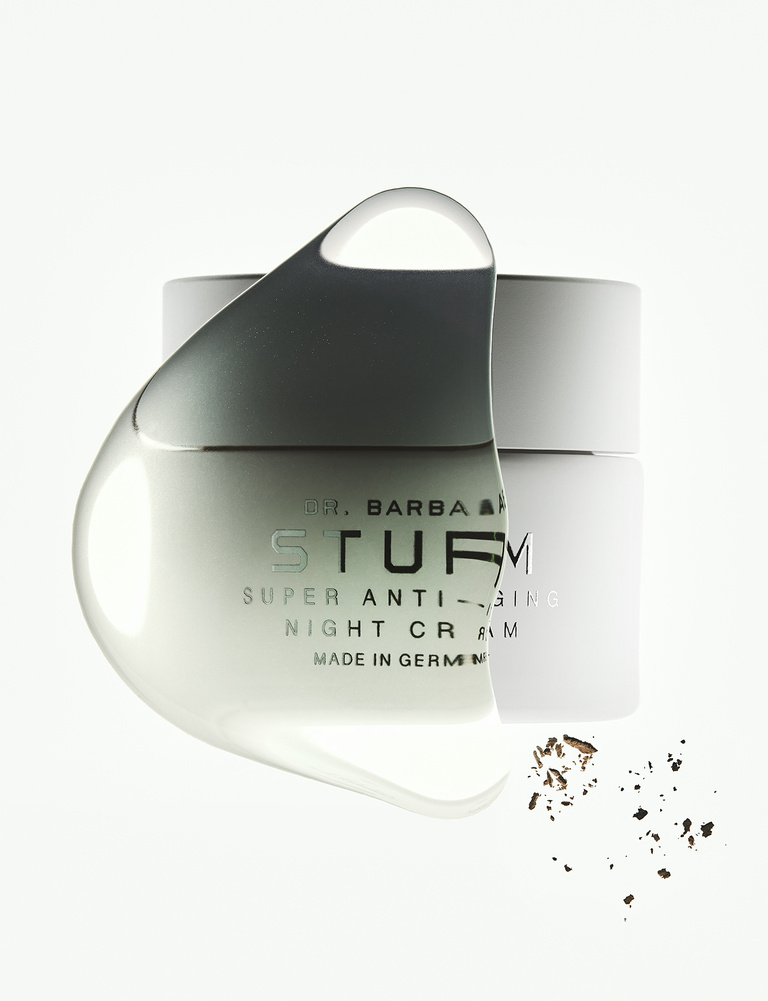 37.2 Paris - STURM_NUMERO.jpg