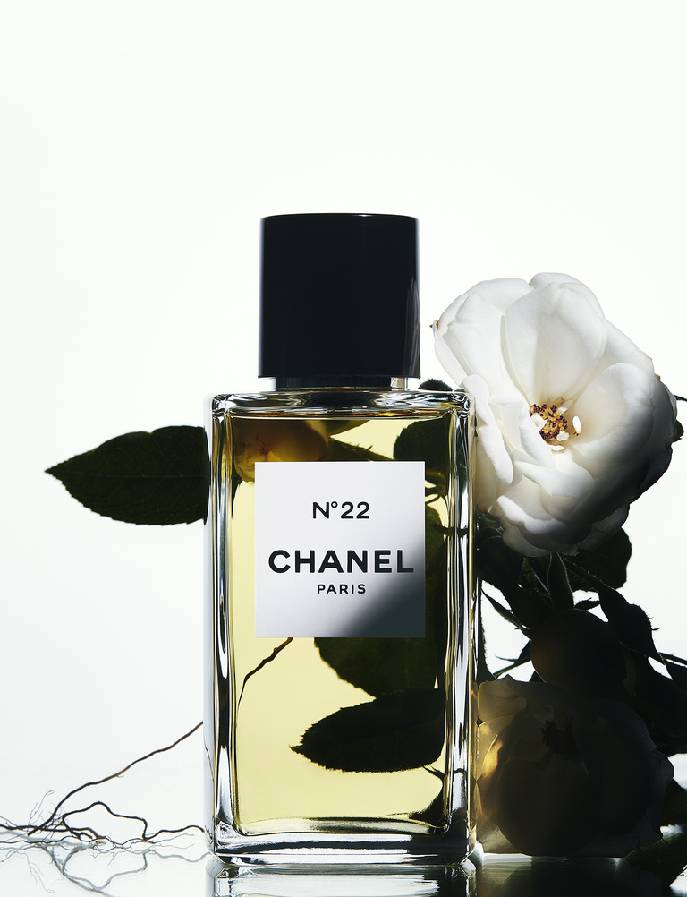 37.2 Paris - NUMERO_Parfums10474_CHANEL.jpg
