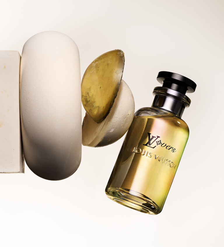 37.2 Paris - 020_LOUIS_VUITTON_LOVERS_B_RVB.jpg