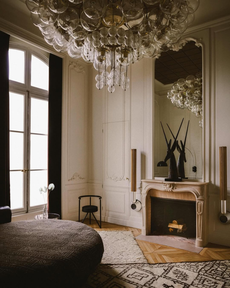 37.2 Paris - BE166851-1080-4A5A-831C-9365F1C1CF30.JPG