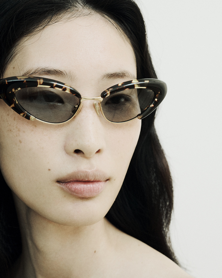 37.2 Paris - _BeautyJewelry_1305_22525__sm.jpg