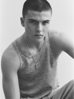 37.2 Paris - 241217000091570003_LD.jpg