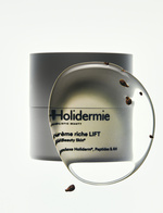 37.2 Paris - Holidermie_NUMERO.jpg