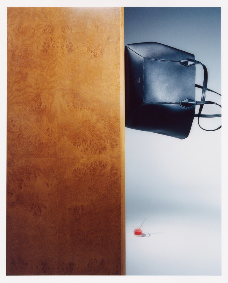 37.2 Paris - 2206_IMGN_AD240130_Jimmy_Choo_03_sRGB_F1.jpg