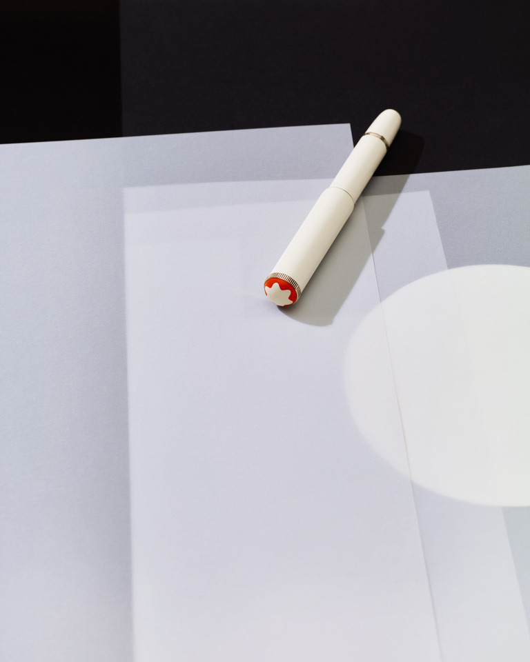 37.2 Paris - 01_63934_HERO_R2.jpg