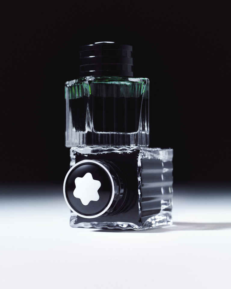 37.2 Paris - 15_64876_HERO_F1_R3 copy_4x5.jpg