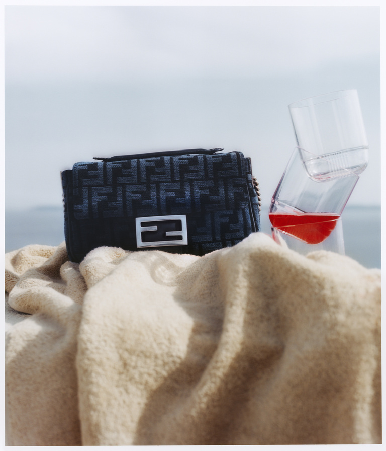 37.2 Paris - VOGUE_CHINA (2) copy.jpg