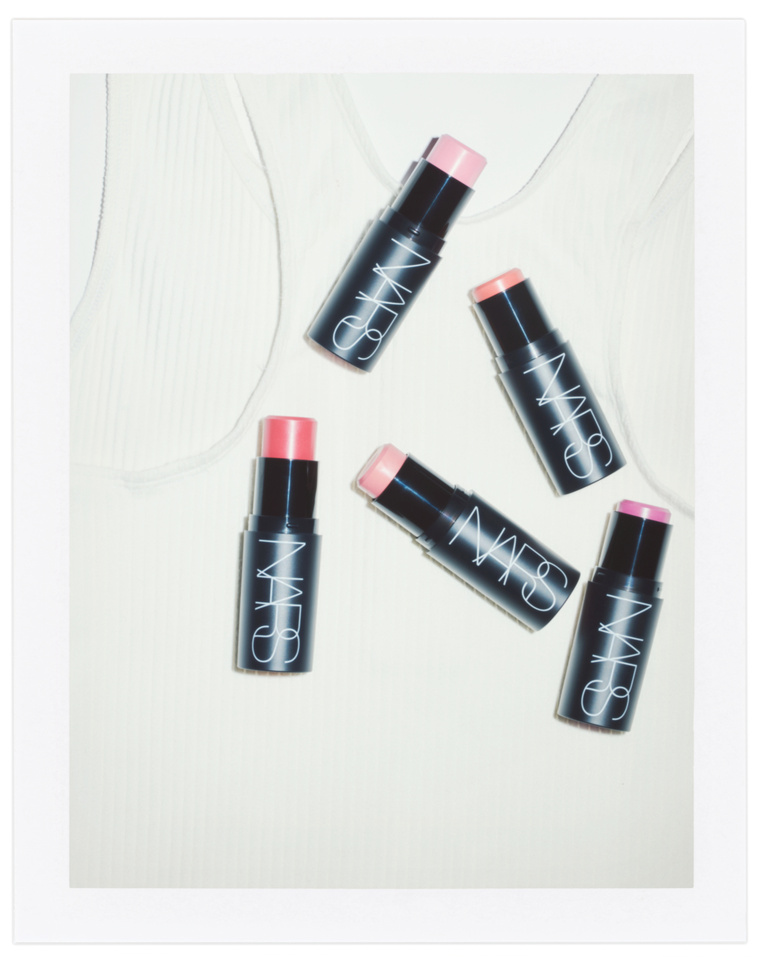 37.2 Paris - 2025-07-24_HARPERS_BAZAAR_06_HB_CHOICE_NARS_011_COMPOSITION_BASE.jpg