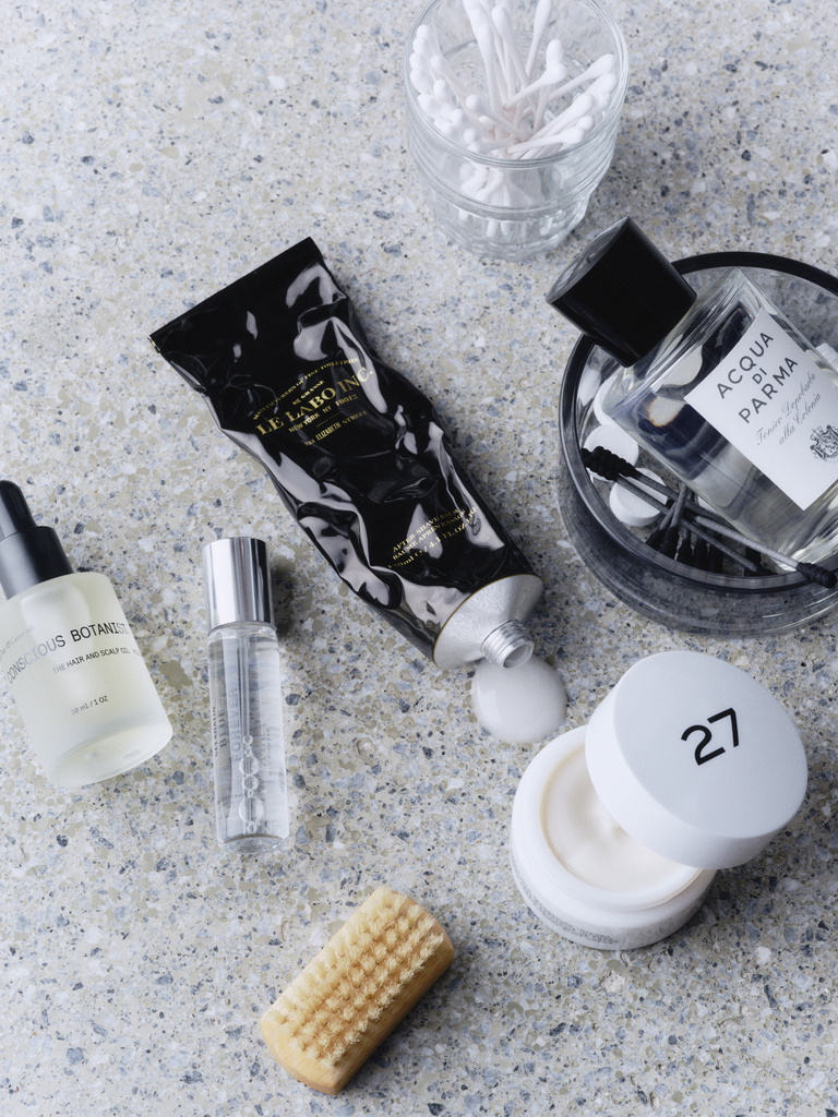 37.2 Paris - 250725_HARPERSBAZAAR_MACARTHUR_02_041_v3_LR.jpg