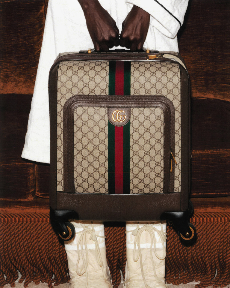 37.2 Paris - HBZ_DECJANV_HR_JEAN_MARQUES_29.jpg