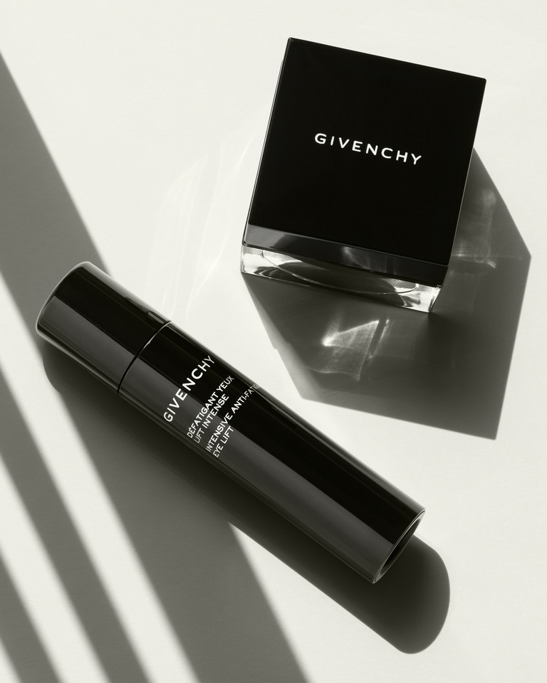 37.2 Paris - RobertoBadinGivenchyVertical.jpg