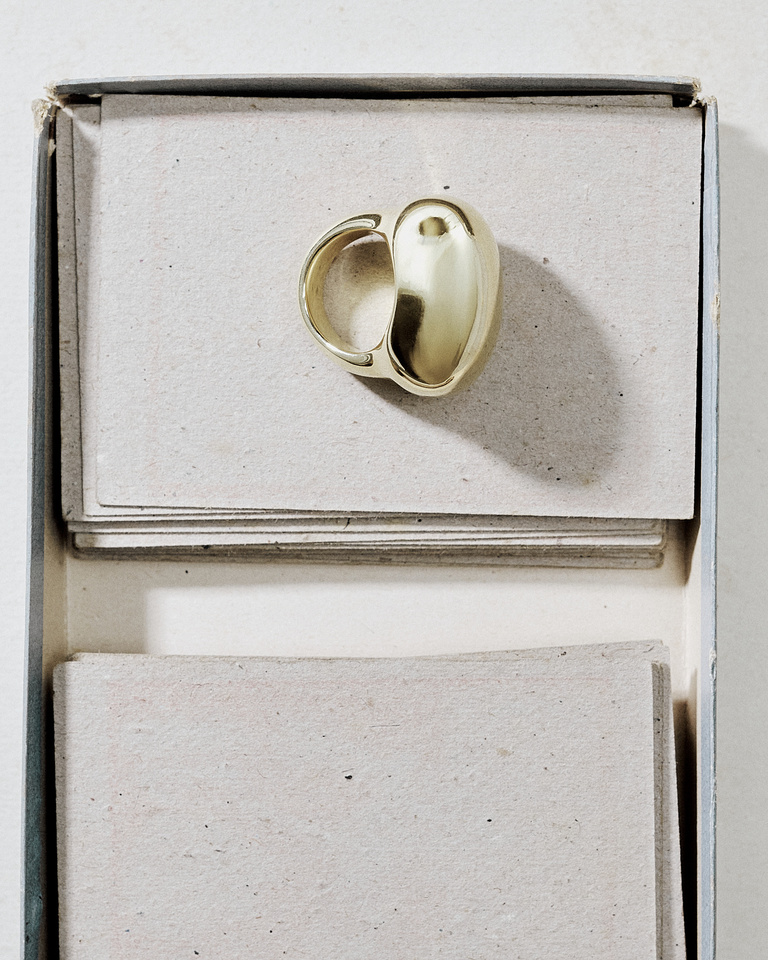 37.2 Paris - _TwinMagazineAW25_34682_print_sm_sm1.jpg