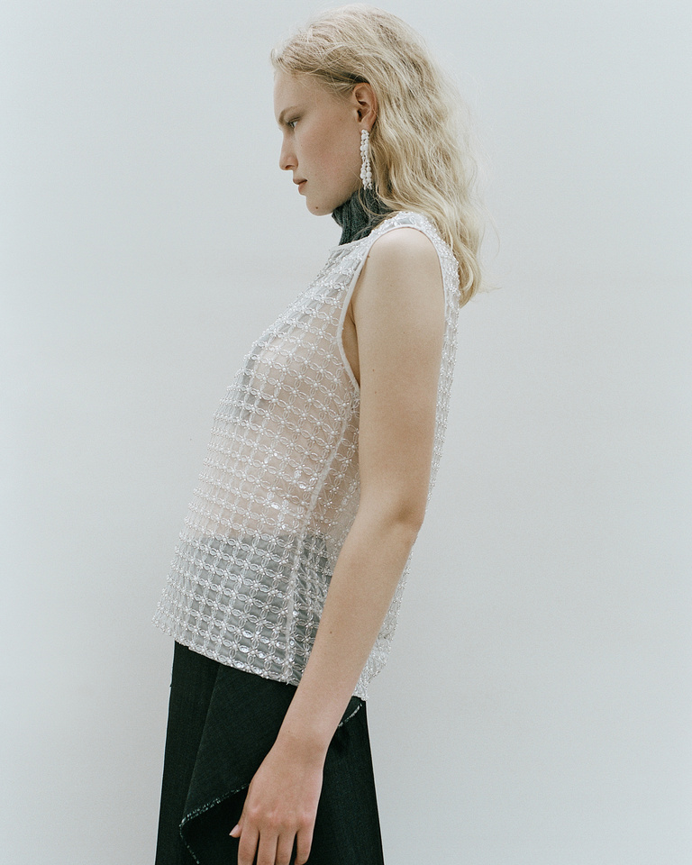 37.2 Paris - 250930000035600001_sm_sm1.jpg