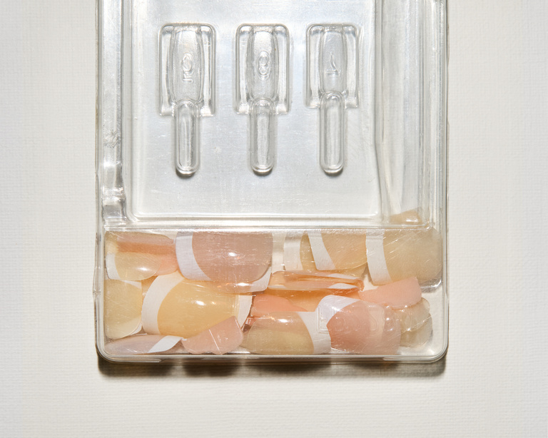 37.2 Paris - RobertoBadinLivWithDancer6.jpg