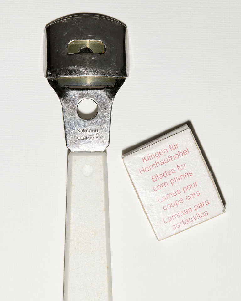 37.2 Paris - RobertoBadinLivWithDancer7.jpg