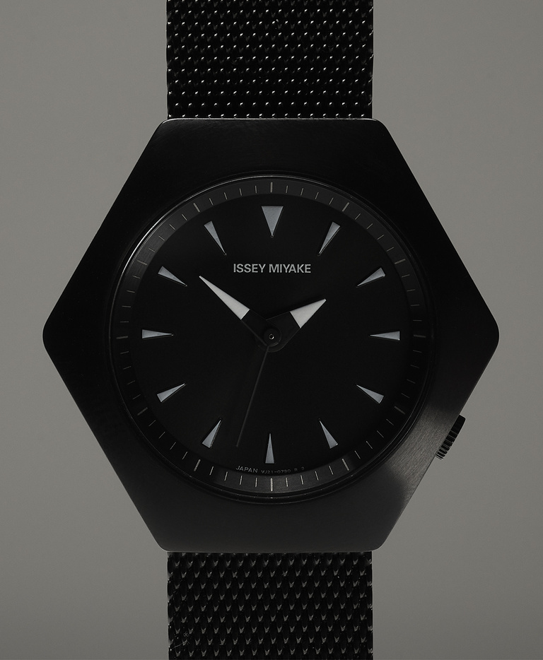 37.2 Paris - montre Issey16231.jpg