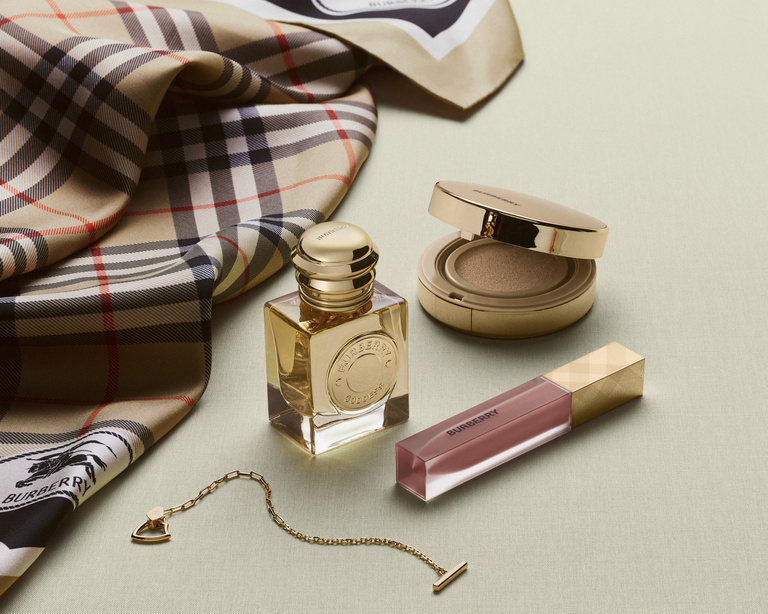 37.2 Paris - BYA_CF_26_DIGITAL_TRIO_CPV_GOD_EDP_BWPMC_BKLM.jpg