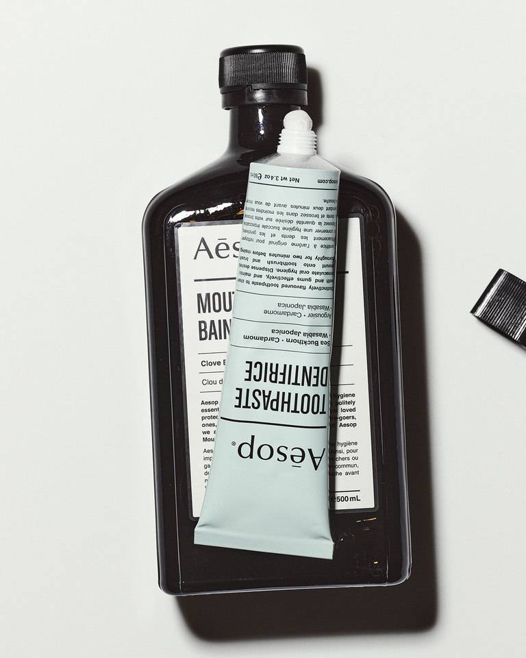 37.2 Paris - Esquire Beauté_bouche.jpg