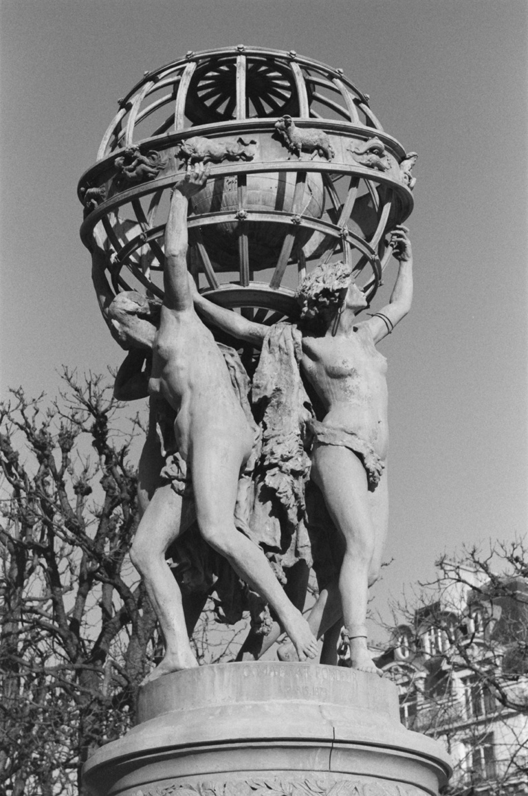 37.2 Paris - 260302_ArthurDelloye_DuelMagazineSpécialCéline_5173_28.jpg