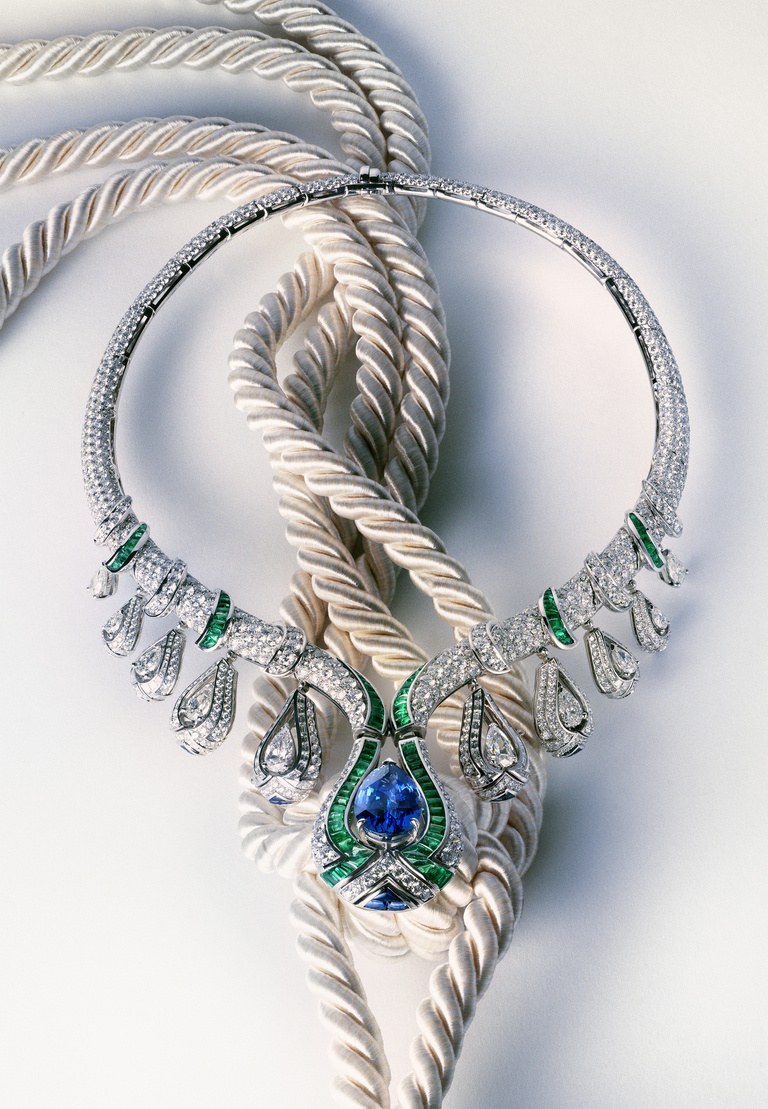 37.2 Paris - NECKLESS GOCCIA_SIMPLIFIE.jpg