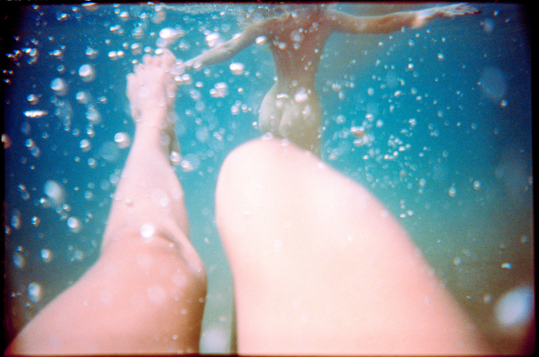 37.2 Paris - 03_SHELBYDUNCAN_Sirens_2016_FULLFRAME.jpg