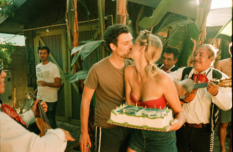 37.2 Paris - 47_SHELBYDUNCAN_HOL_Everybody Fell in Love Here_2014_FULLFRAME.jpg