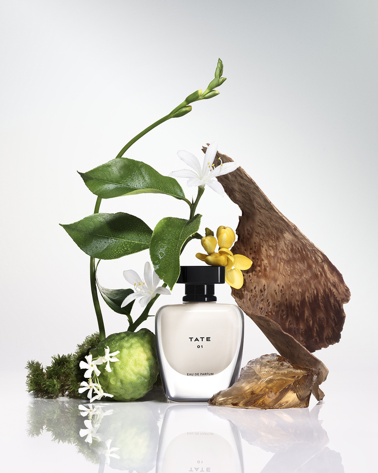 37.2 Paris - 10_BOTTLE_WITH_INGREDIENTS_02.jpg