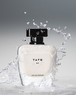 37.2 Paris - 03_BOTTLE_LIFESTYLE_02.jpg