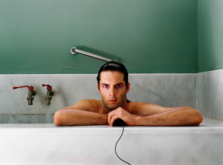 37.2 Paris - francois_pragnere_under_pressure-9.jpg