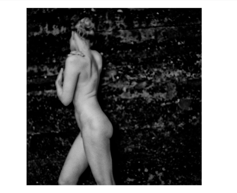 37.2 Paris - GuinevereBook_19_Left.jpg