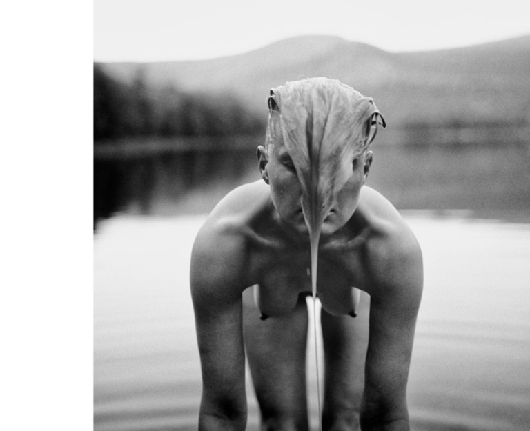 37.2 Paris - GuinevereBook_24_Right.jpg