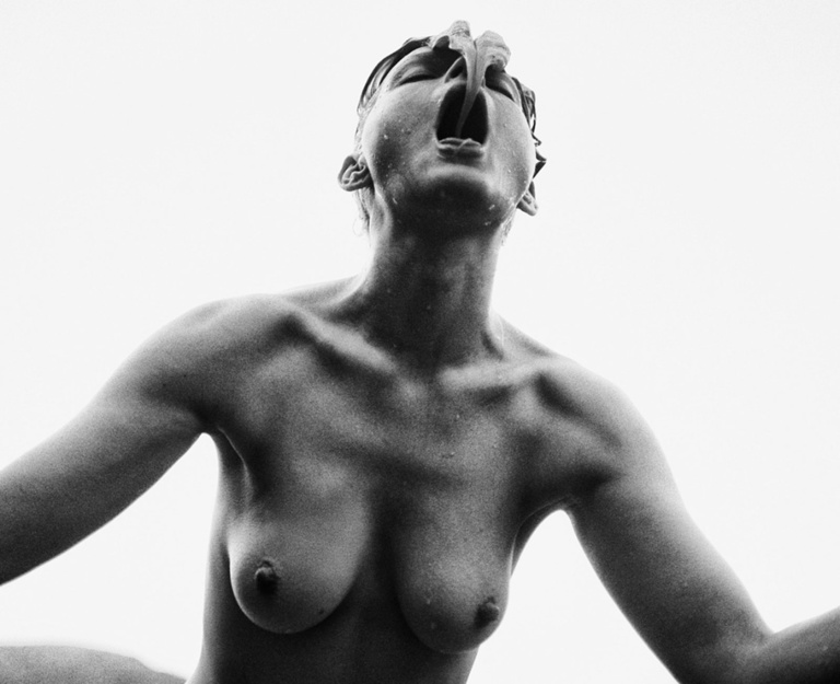 37.2 Paris - GuinevereBook_Back_Cover.jpg