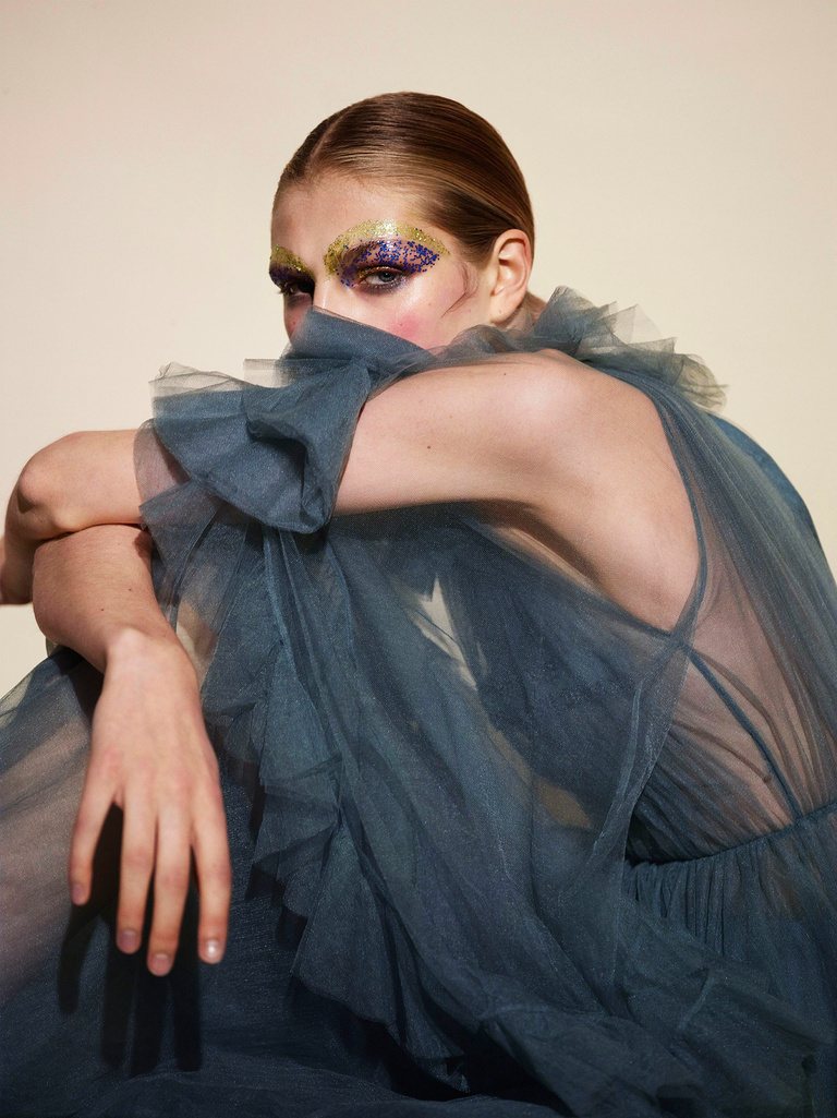 37.2 Paris - 06-VOGUE-UA-DAVID-FERRUA--.jpg