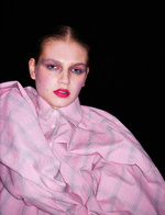 37.2 Paris - 01-VOGUE-UA-DAVID-FERRUA--.jpg