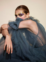 37.2 Paris - 06-VOGUE-UA-DAVID-FERRUA--.jpg