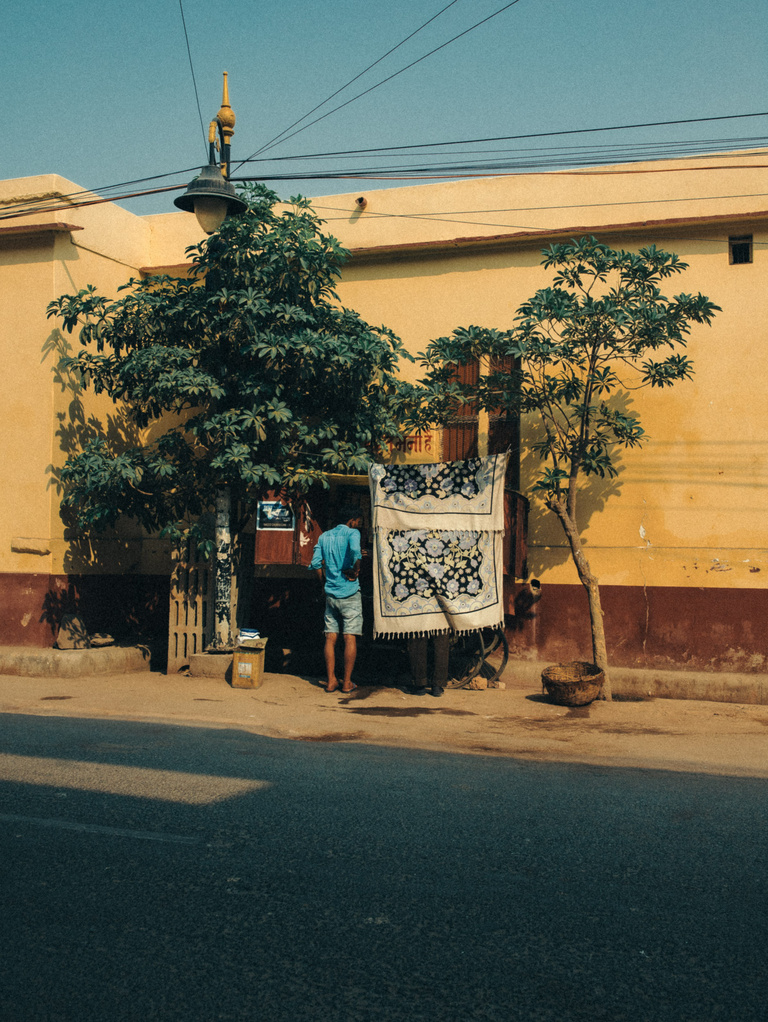 37.2 Paris - Inde 120dpi-1.jpg