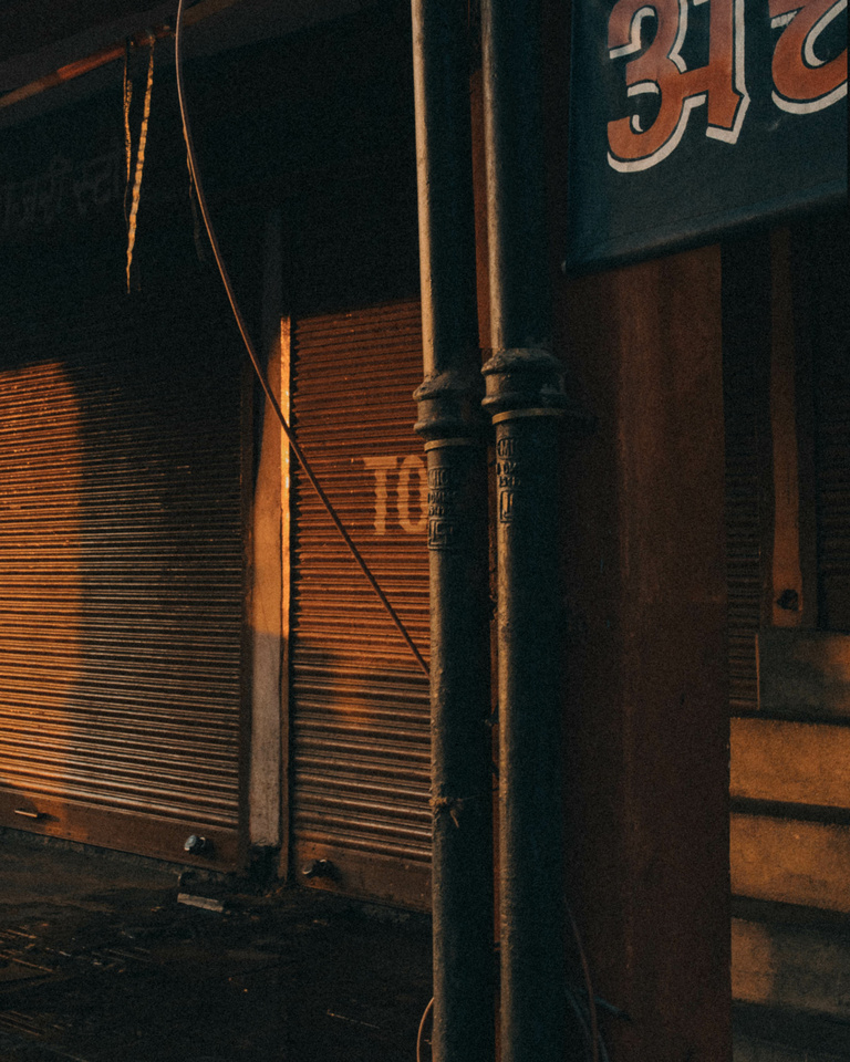 37.2 Paris - INDE 120dpi-5.jpg