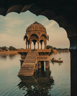 37.2 Paris - INDE 120dpi-3.jpg