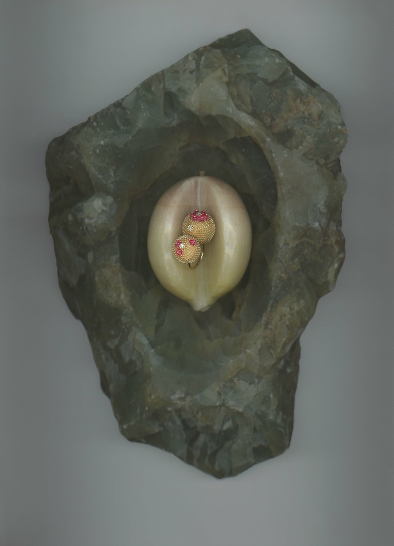 37.2 Paris - 11_NUMERO044_CARTIER.jpg