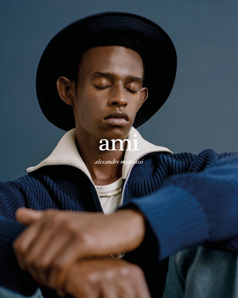 37.2 Paris - Ami