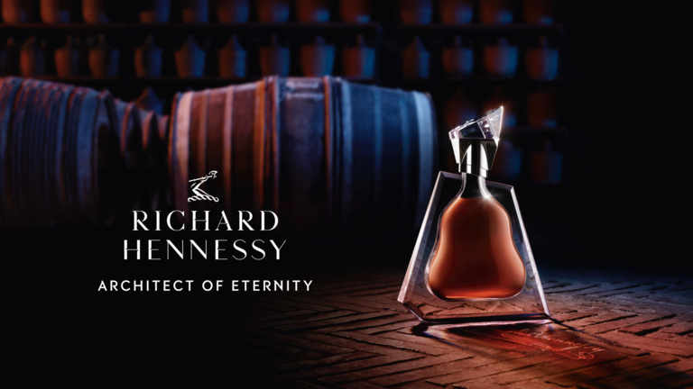 37.2 Paris - Richard Hennessy
