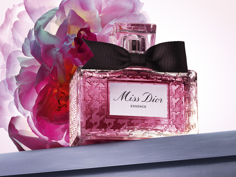 37.2 Paris - Miss Dior 